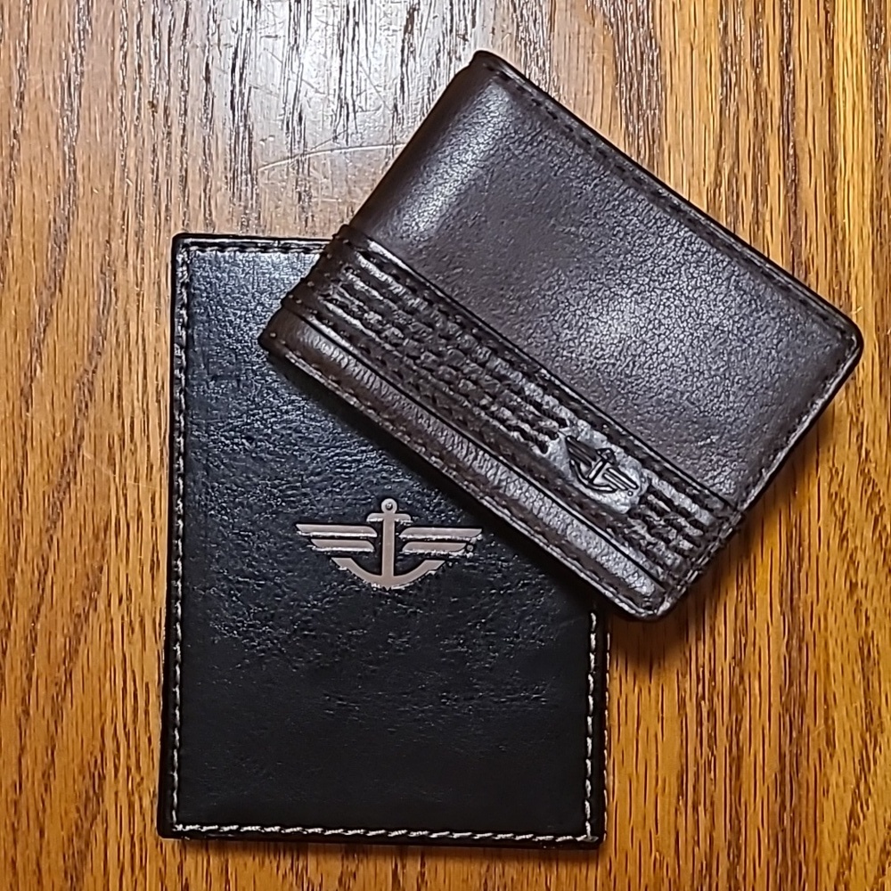 Dockers Slim Men's Briwn Wallet NIB